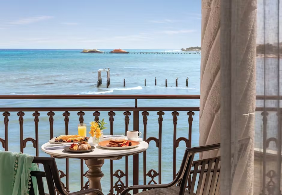 Wyndham Alltra Playa del Carmen Master 1 BEdroom Ocean front King premium